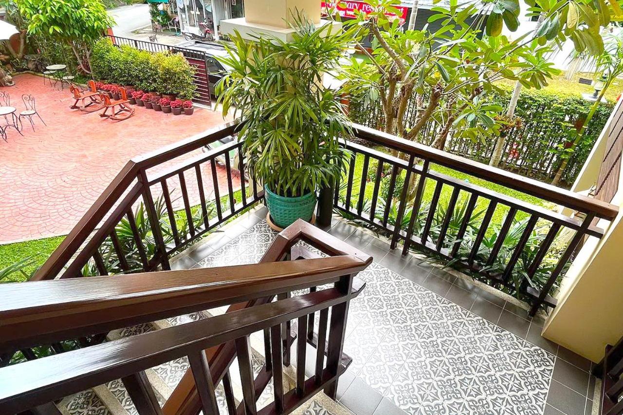 Wualai Sabaidee Bed & Breakfast Чиангмай Екстериор снимка