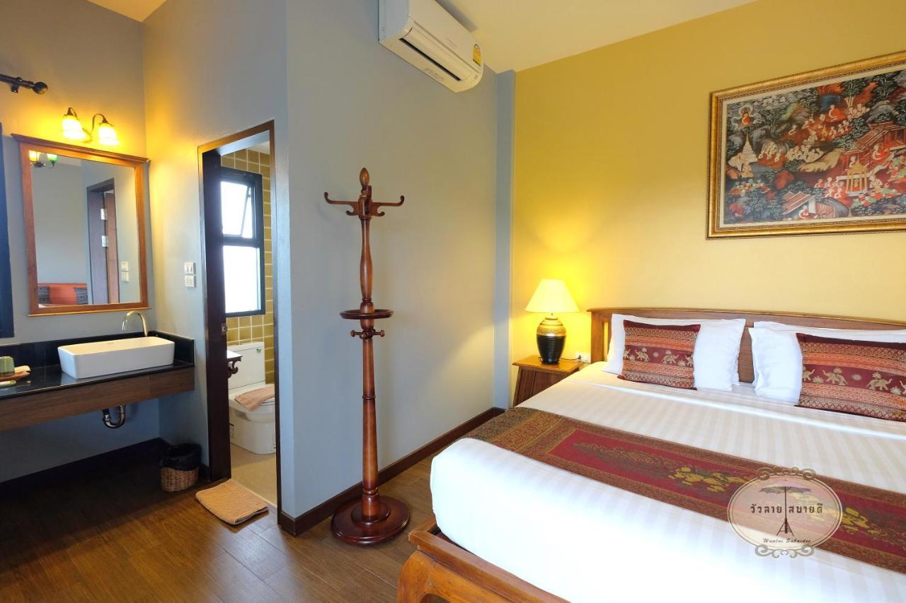 Wualai Sabaidee Bed & Breakfast Чиангмай Екстериор снимка