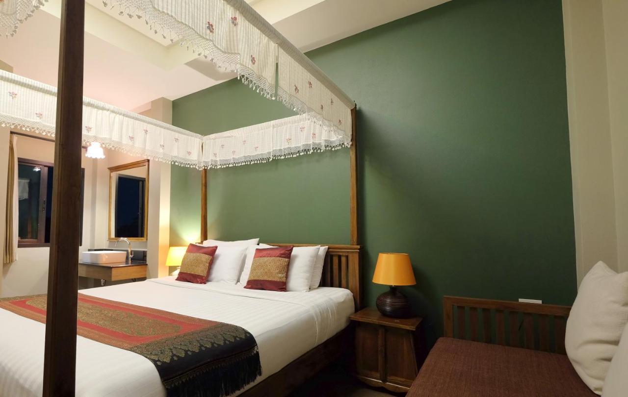 Wualai Sabaidee Bed & Breakfast Чиангмай Екстериор снимка