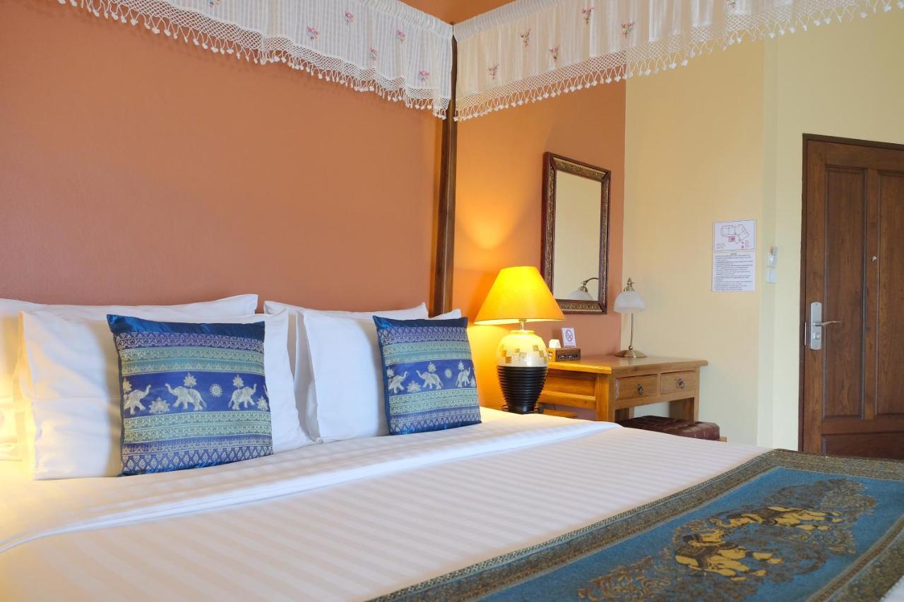 Wualai Sabaidee Bed & Breakfast Чиангмай Екстериор снимка